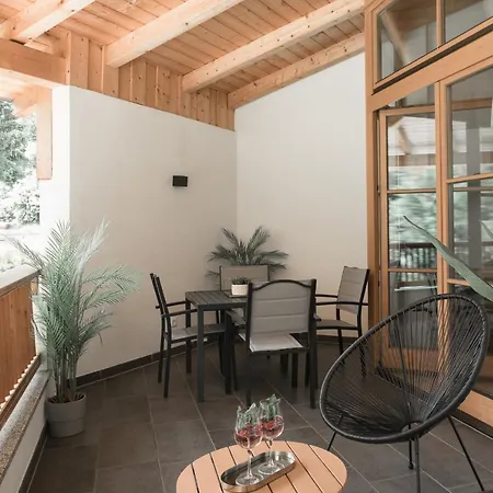 Home@moos פונדס